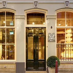 https://hotel-v-nesplein.amsterdamhotelsnl.com